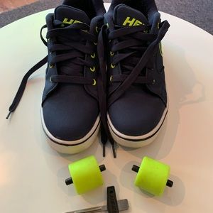 Men’s size 9 Heely’s Shoes. Great shape